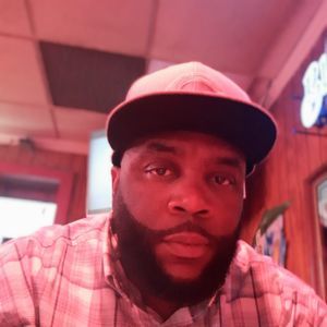 Meet your Posher, Derrick